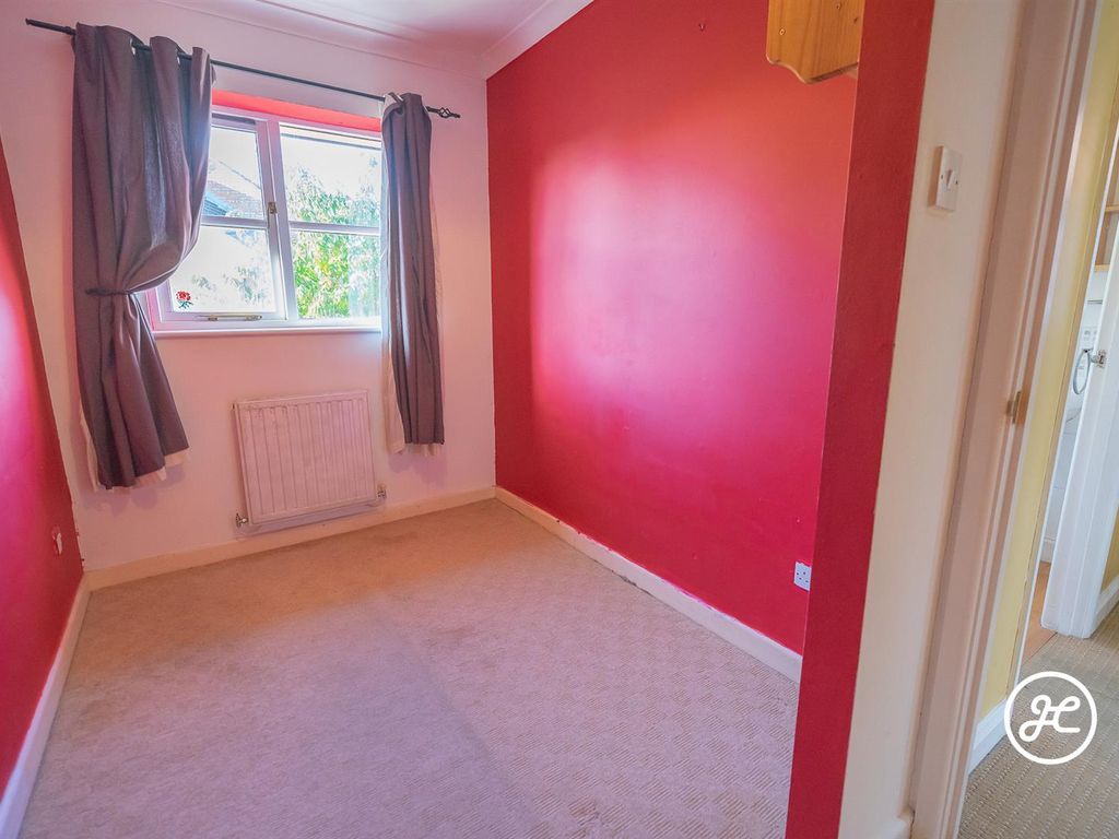 2 bed semi-detached house for sale in Leeward Close, Bridgwater TA6, £185,000