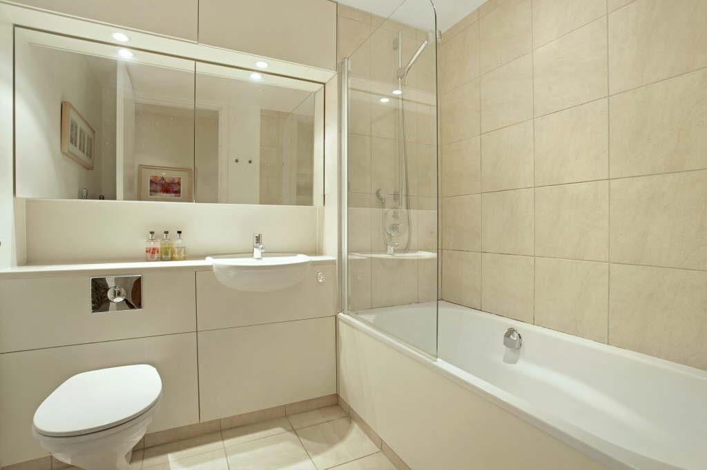 1 bed flat for sale in Hosier Lane, London EC1A, £540,000