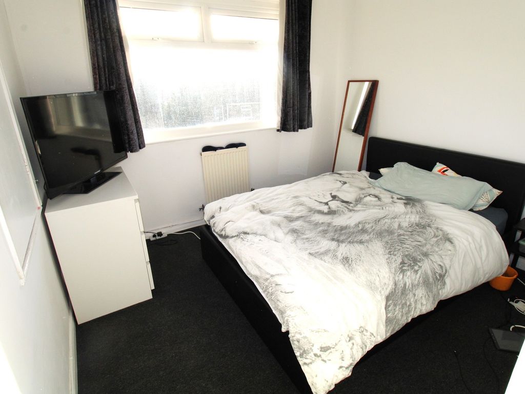 3 bed end terrace house for sale in Ashgrove, Bridgend, Bridgend County. CF31, £179,995