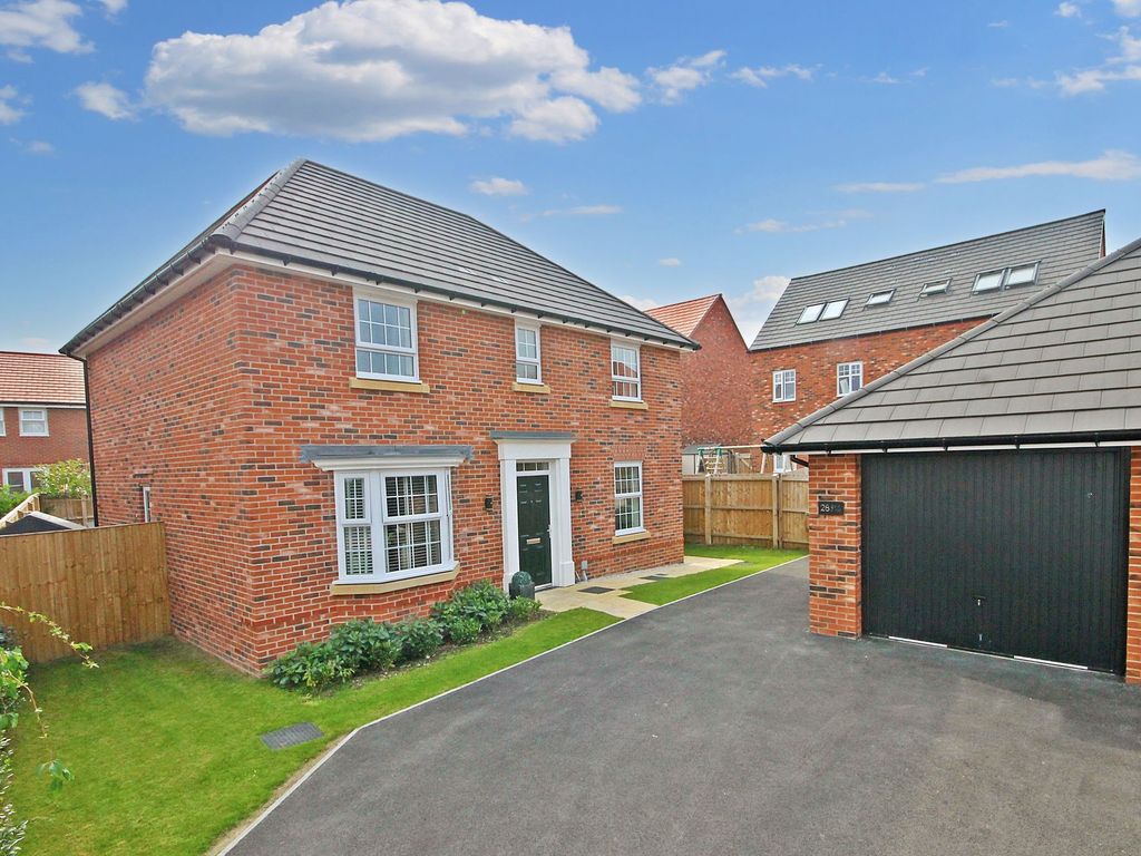 4 bed detached house for sale in Gala Close, Appleton WA4, £535,000