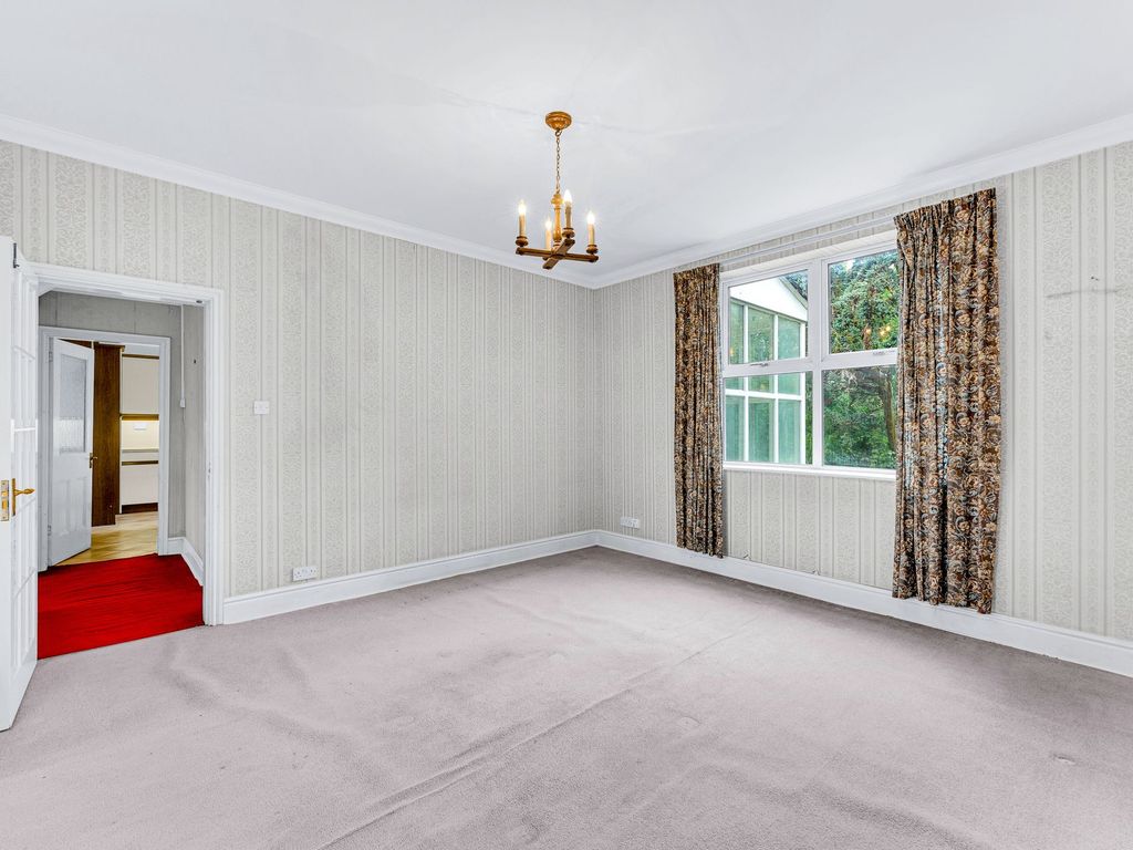 4 bed detached house for sale in Fearnhead Lane, Fearnhead WA2, £450,000