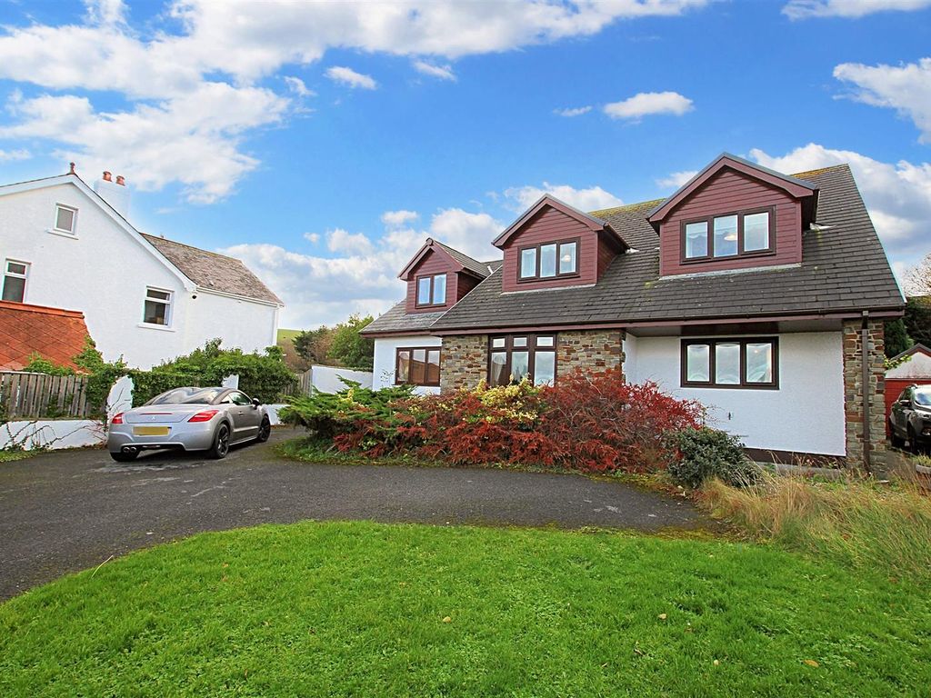 6 bed detached house for sale in New Quay SA45, £475,000