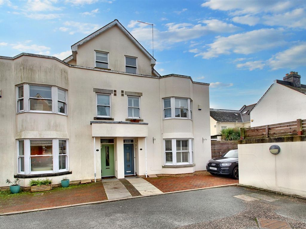 4 bed property for sale in Denmark Mews, Hove BN3, £900,000