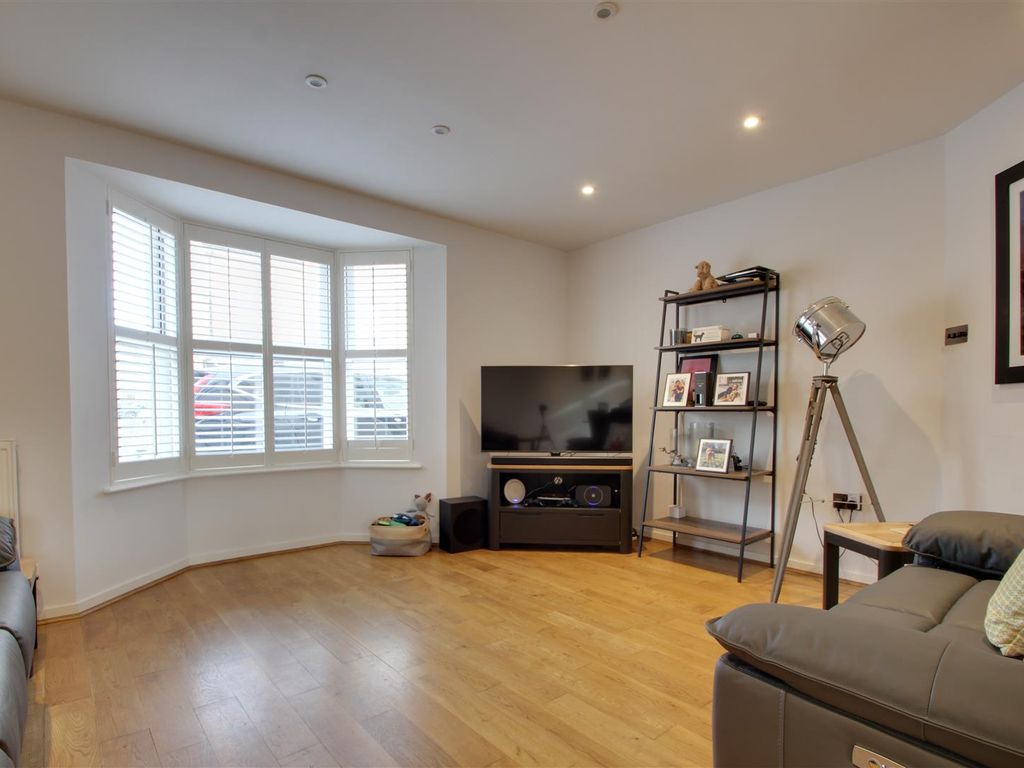 4 bed property for sale in Denmark Mews, Hove BN3, £900,000