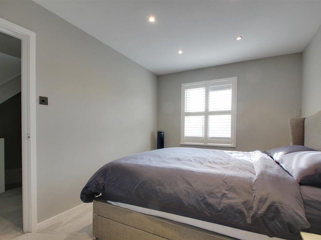 4 bed property for sale in Denmark Mews, Hove BN3, £900,000