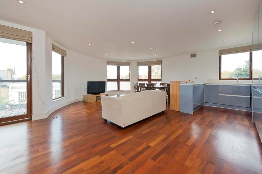 2 bed flat to rent in The Curve, 27 31 St. Marys Road, London W5, £2,600 pcm