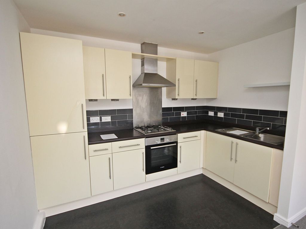 2 bed flat for sale in Kingsway South, Warrington WA4, £104,950