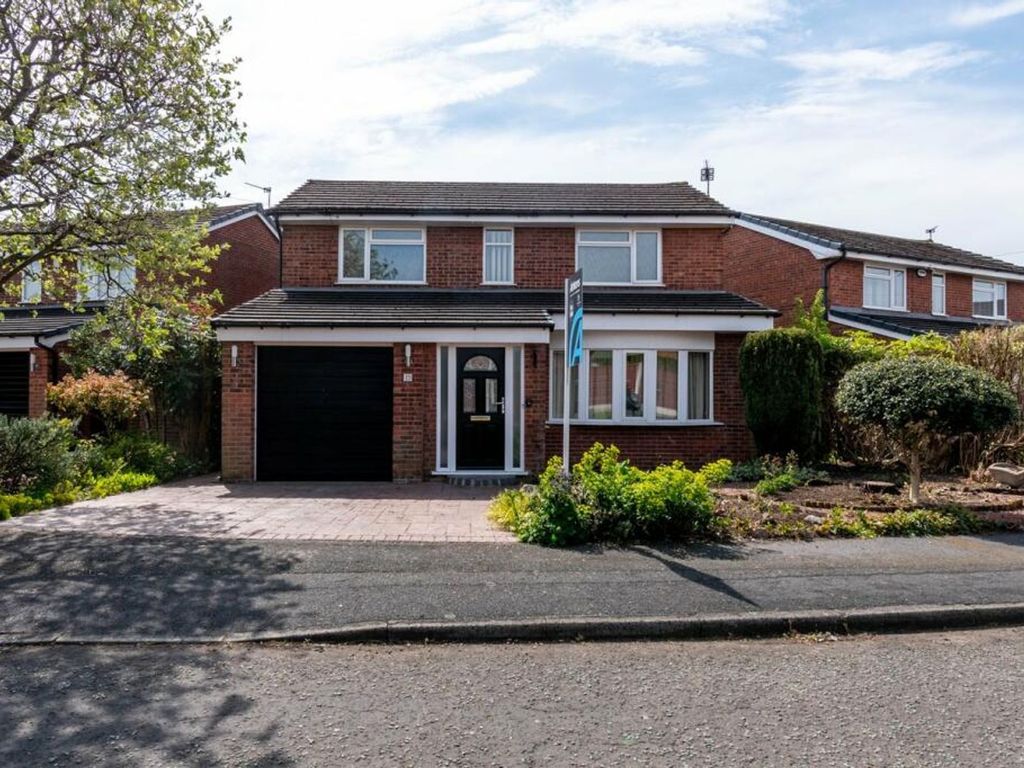 4 bed detached house for sale in Redwood Close, Woolston WA1, £380,000