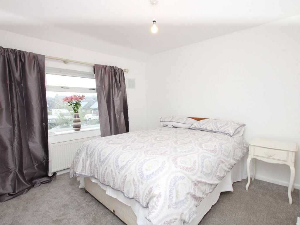 3 bed terraced house for sale in Poplar Avenue, Culcheth WA3, £200,000