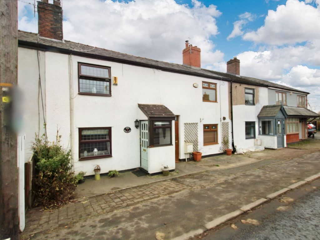 2 bed cottage for sale in Warrington Road, Glazebury WA3, £200,000