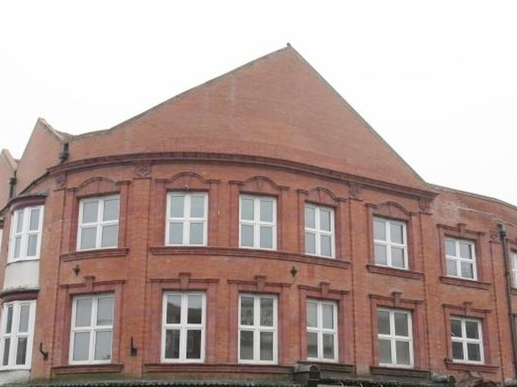1 bed flat for sale in Warrington Road, Ashton-In-Makerfield WN4, £56,500