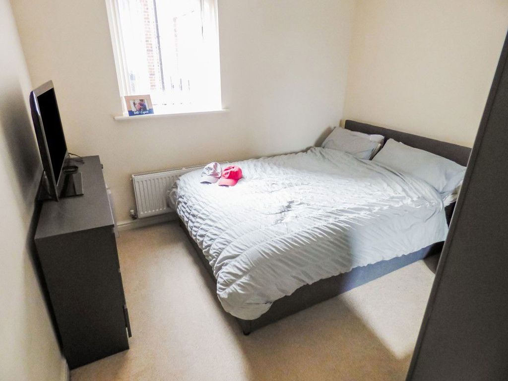 2 bed flat to rent in Shepherds Court, Gilesgate, Durham DH1, £825 pcm