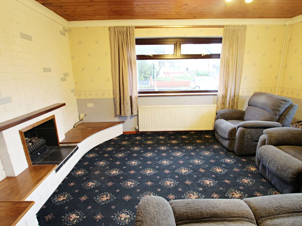 3 bed detached bungalow for sale in Helen Street, Golborne WA3, £195,000