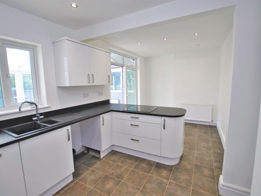 3 bed semi-detached house to rent in Julian Road, West Bridgford, Nottingham, Nottinghamshire NG2, £1,495 pcm