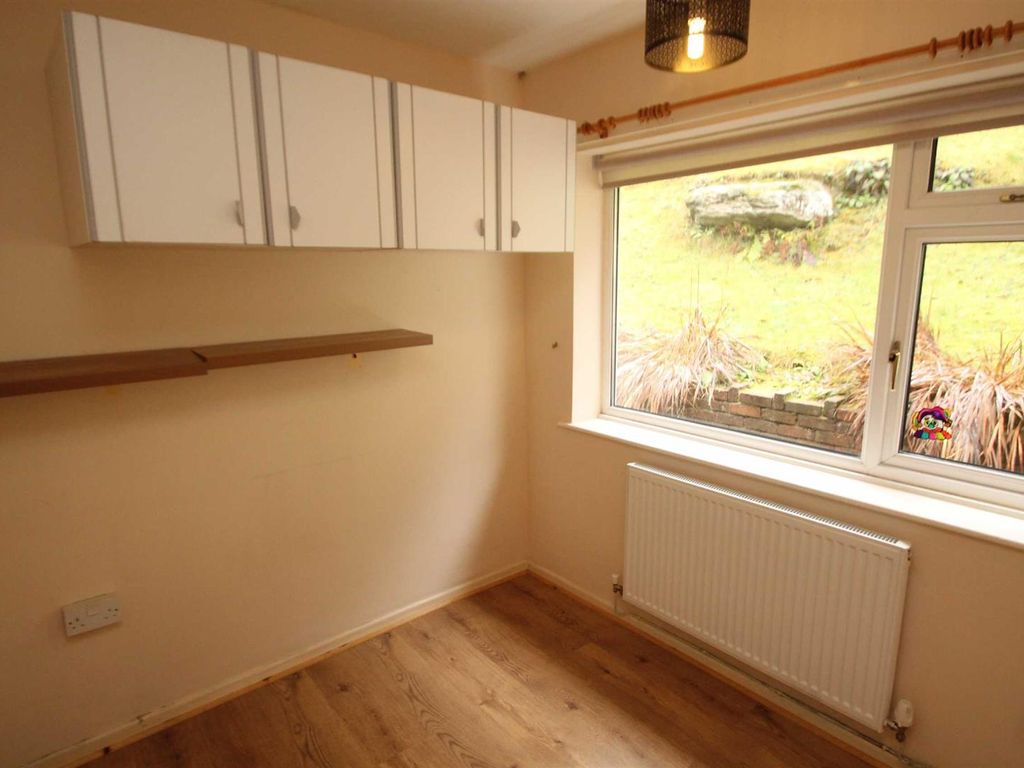 3 bed detached bungalow to rent in Nantyr Road, Glyn Ceiriog, Llangollen LL20, £750 pcm
