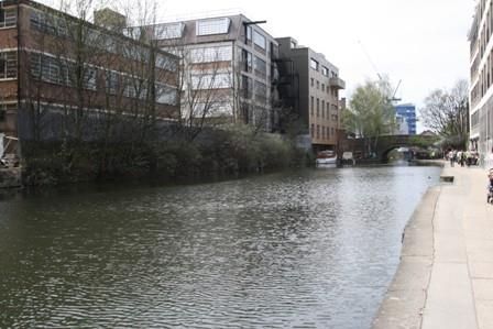 1 bed flat to rent in Grand Canal Apartments, De Beauvoir Crescent, Islington N1, £2,037 pcm