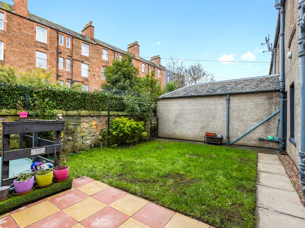 2 bed flat for sale in 26 Wilson's Park, Portobello, Edinburgh EH15, £240,000