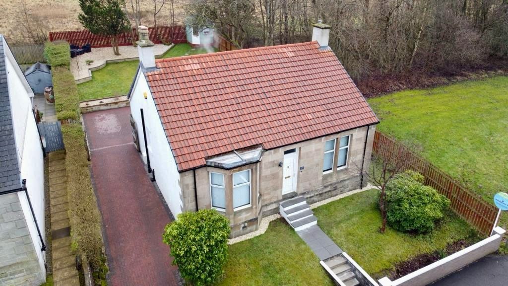 3 bed bungalow for sale in Cambusnethan Street, Wishaw, Lanarkshire ML2, £240,000