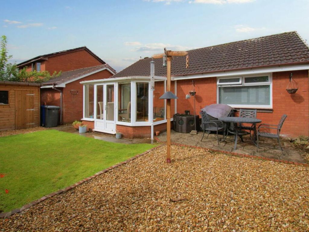 2 bed bungalow for sale in Kilsyth Close, Fearnhead WA2, £260,000