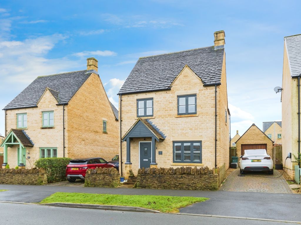 4 bed detached house for sale in Upper Rissington, Gloucestershire GL54, £475,000