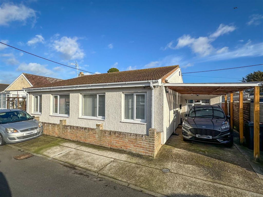 3 bed detached bungalow for sale in Daimler Avenue, Grasslands, Jaywick CO15, £175,000