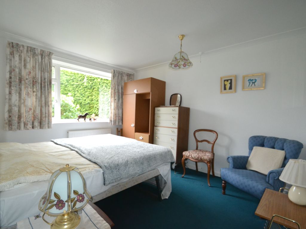 3 bed detached bungalow for sale in Mentone Crescent, Edgmond, Newport TF10, £350,000