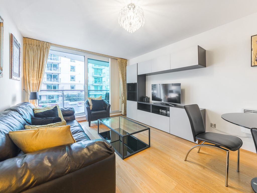 2 bed flat to rent in Bridge House, 18 St. George Wharf, Nine Elms, London SW8, £2,750 pcm