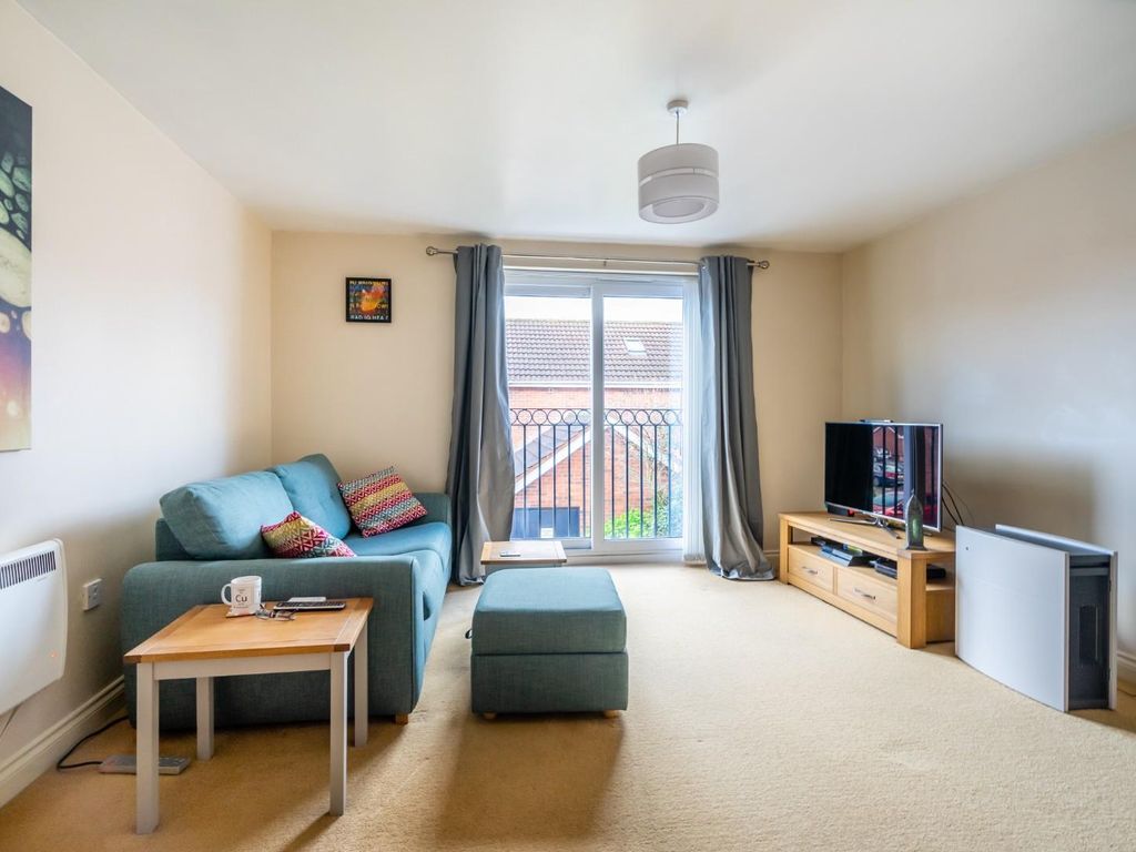 2 bed flat for sale in Rawcliffe House, Cobham Way, York YO30, £170,000