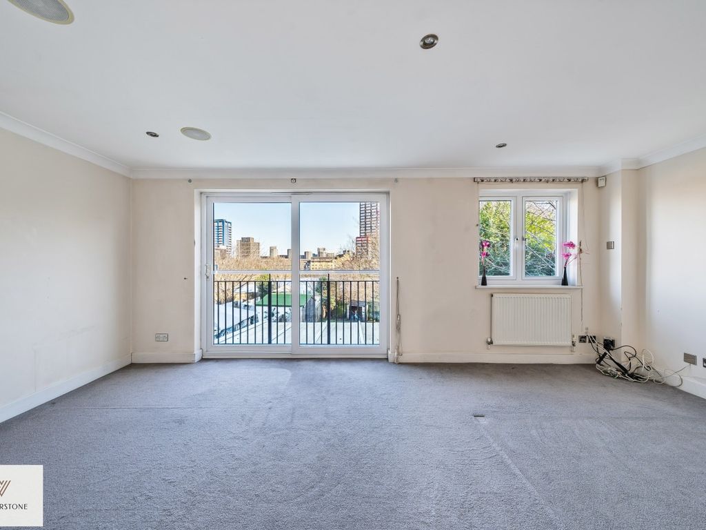 4 bed terraced house for sale in Jamestown Way, London E14, £870,000