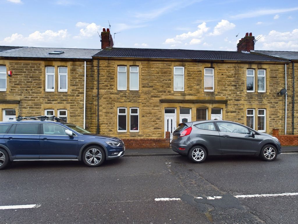 2 bed flat for sale in Cooperative Crescent, Windy Nook, Gateshead NE10, £70,000