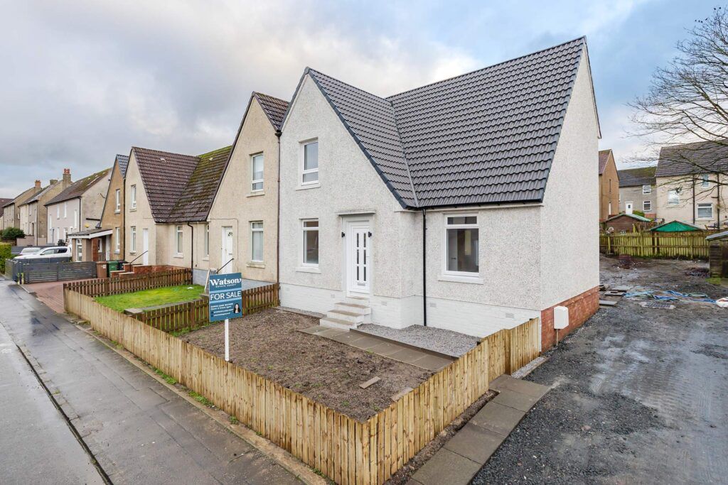 3 bed end terrace house for sale in Avondale Crescent, Armadale, Bathgate EH48, £170,000