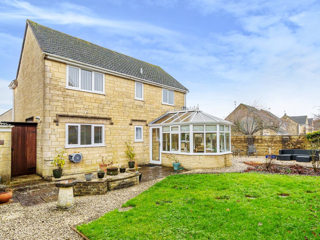 4 bed detached house for sale in Alexander Drive, Cirencester, Gloucestershire GL7, £560,000