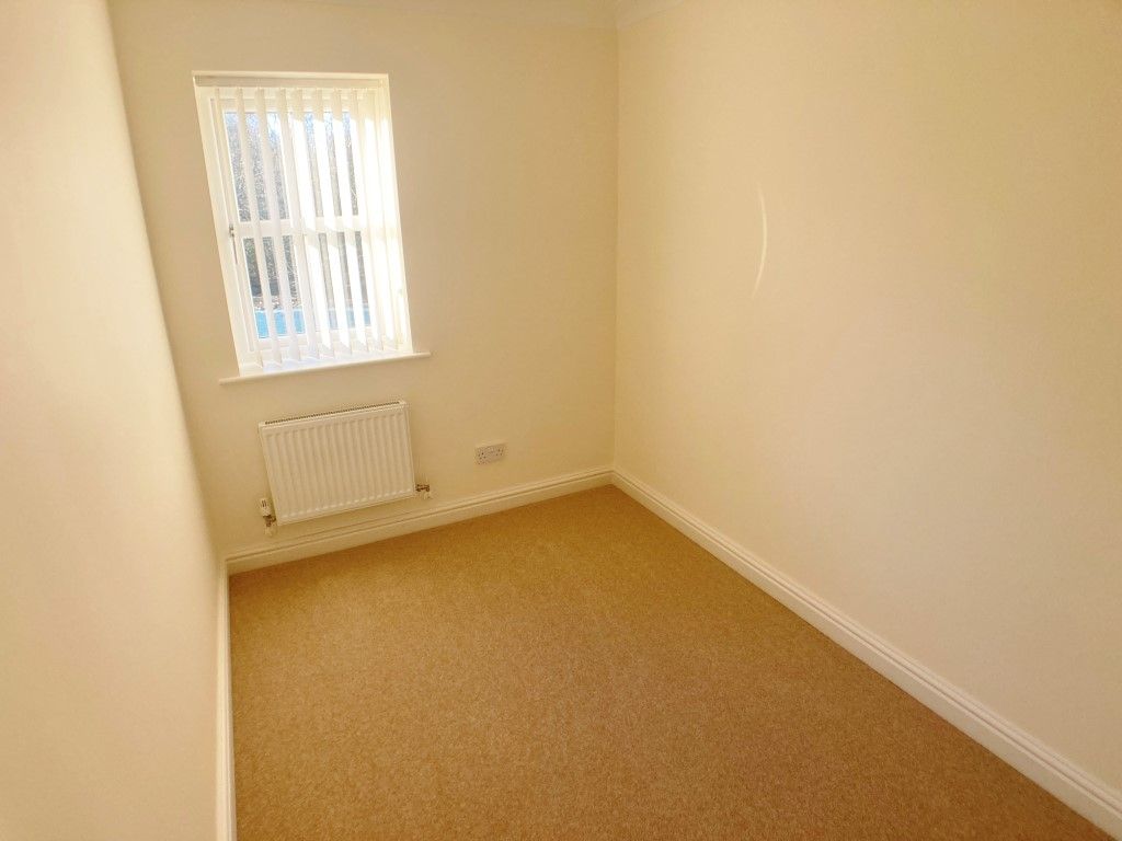 3 bed detached house for sale in Maes Ty Gwyn, Llangennech, Llanelli SA14, £272,000