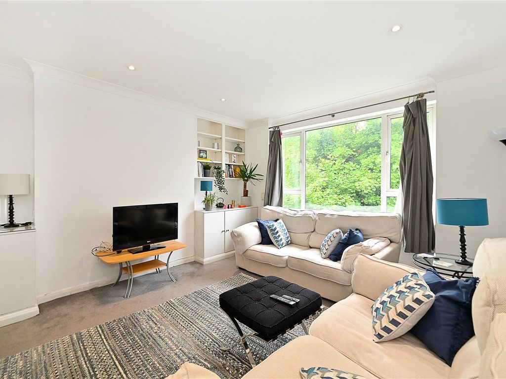 3 bed flat for sale in Brym Court, 96 Maida Vale, Maida Vale, London W9, £685,000