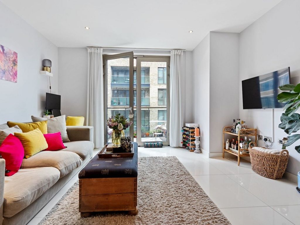 1 bed flat to rent in Grange Gardens, Bermondsey SE1, £1,950 pcm