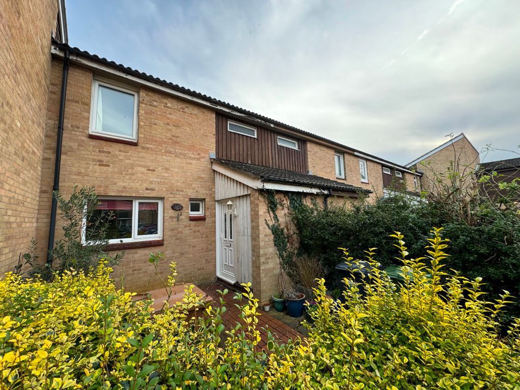 3 bed terraced house for sale in Manton, Bretton PE3, £180,000