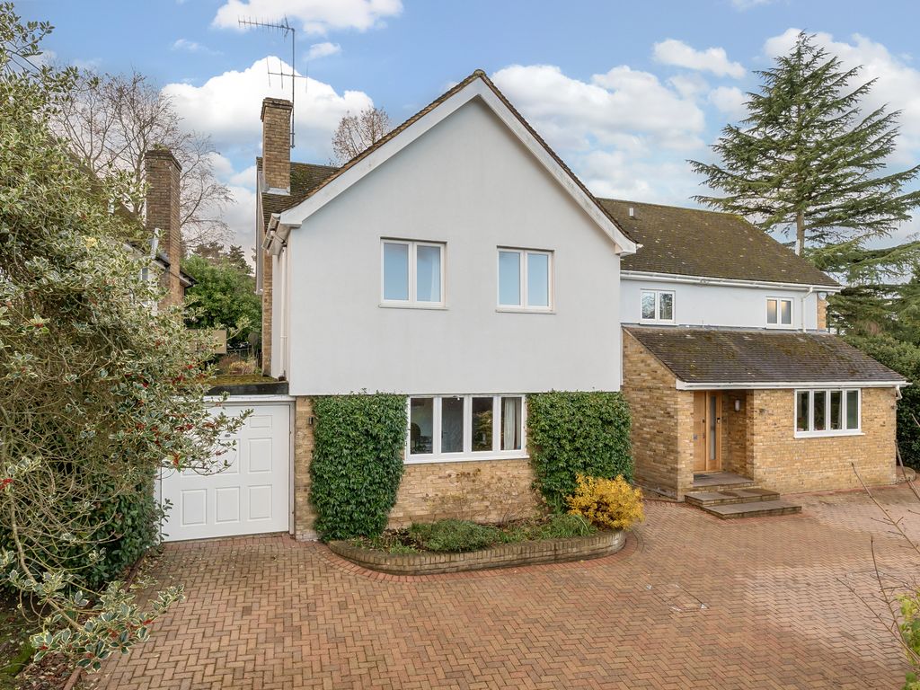 5 bed detached house for sale in Dove Park, Rickmansworth WD3, £1,595,000