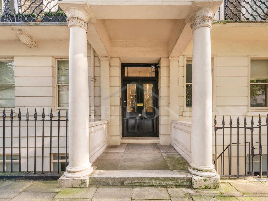 1 bed flat for sale in 9 Rutland Gate, Knightsbridge, London SW7, £1,900,000