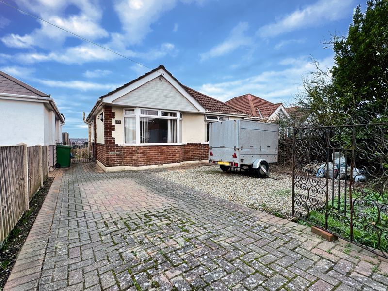 2 bed bungalow for sale in Kinson Avenue, Oakdale, Poole BH15, £315,000