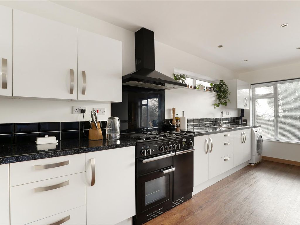 4 bed property for sale in Old Park Road, Clevedon BS21, £825,000