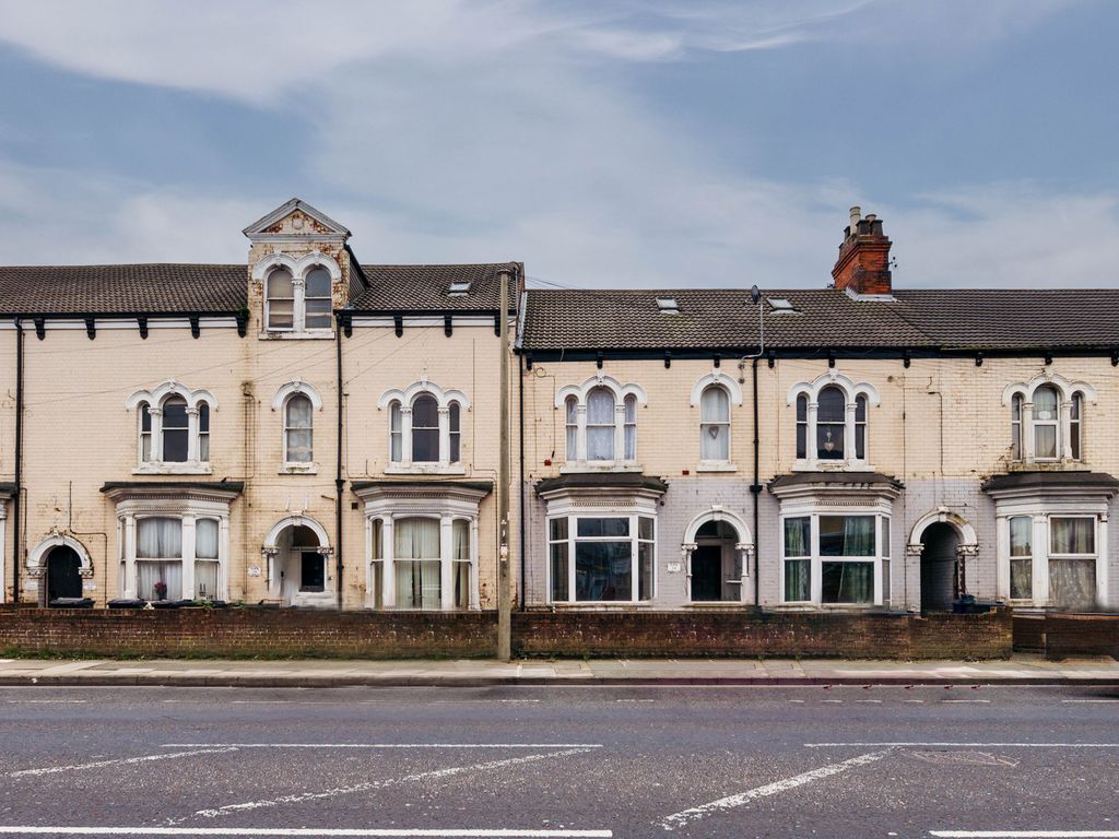 50 bed property for sale in Hainton House, Hainton Square, Grimsby; Westbury House, 3 Queens Parade, Grimsby And 26, 28 & 30 Grimsby Road, Cleethorpes, 9Aq, And DN35, £2,000,000