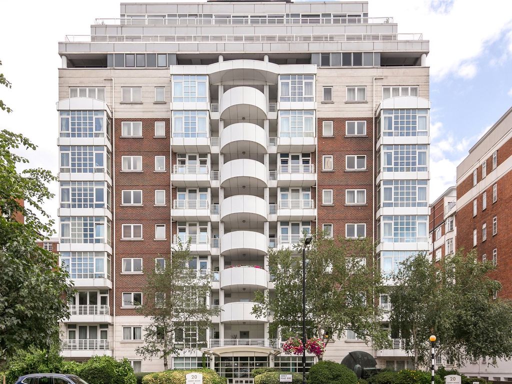 2 bed flat to rent in Abbey Road, St John's Wood NW8, £3,700 pcm