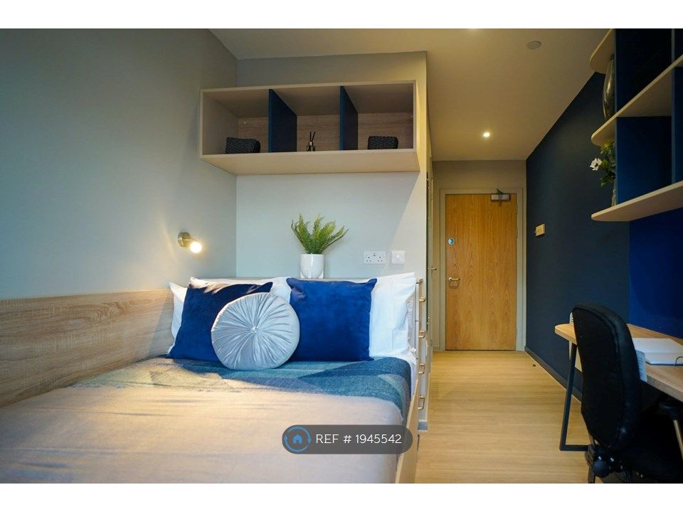 Room to rent in United Kingdom, Edinburgh EH7, £1,192 pcm