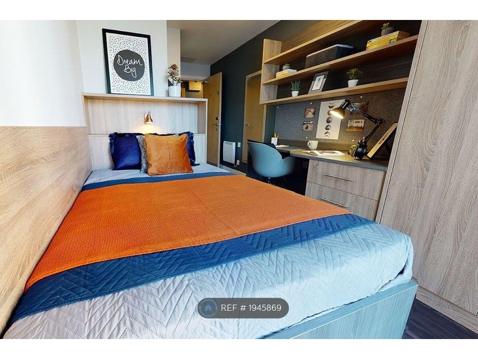 Room to rent in Baker Street Brighton BN1 4Jn, Brighton,, £1,300 pcm