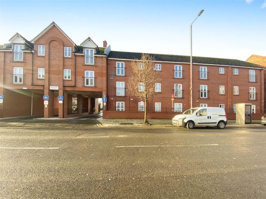 2 bed flat for sale in Bridge Road, Crosby, Liverpool L23, £120,000
