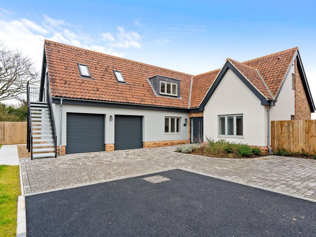 5 bed detached house for sale in Mill Road, Banham, Norwich NR16, £750,000