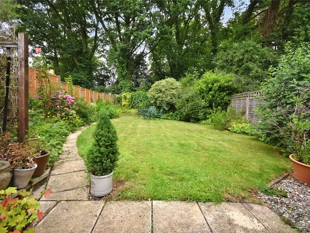 2 bed semi-detached house for sale in Woolton Lodge Gardens, Woolton Hill, Newbury, Hampshire RG20, £262,500