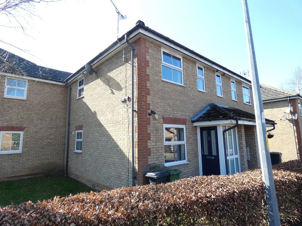 1 bed flat to rent in Ben Culey Drive, Thetford IP24, £725 pcm