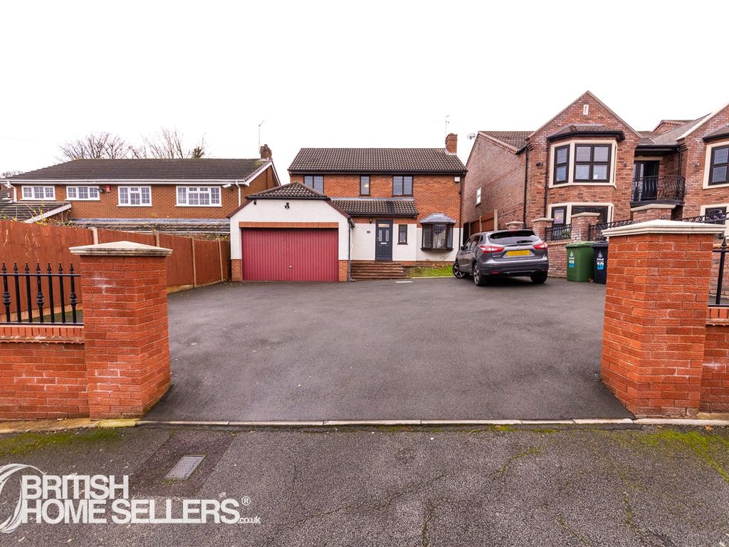 4 bed detached house for sale in Orwell Road, Walsall, West Midlands WS1, £510,000