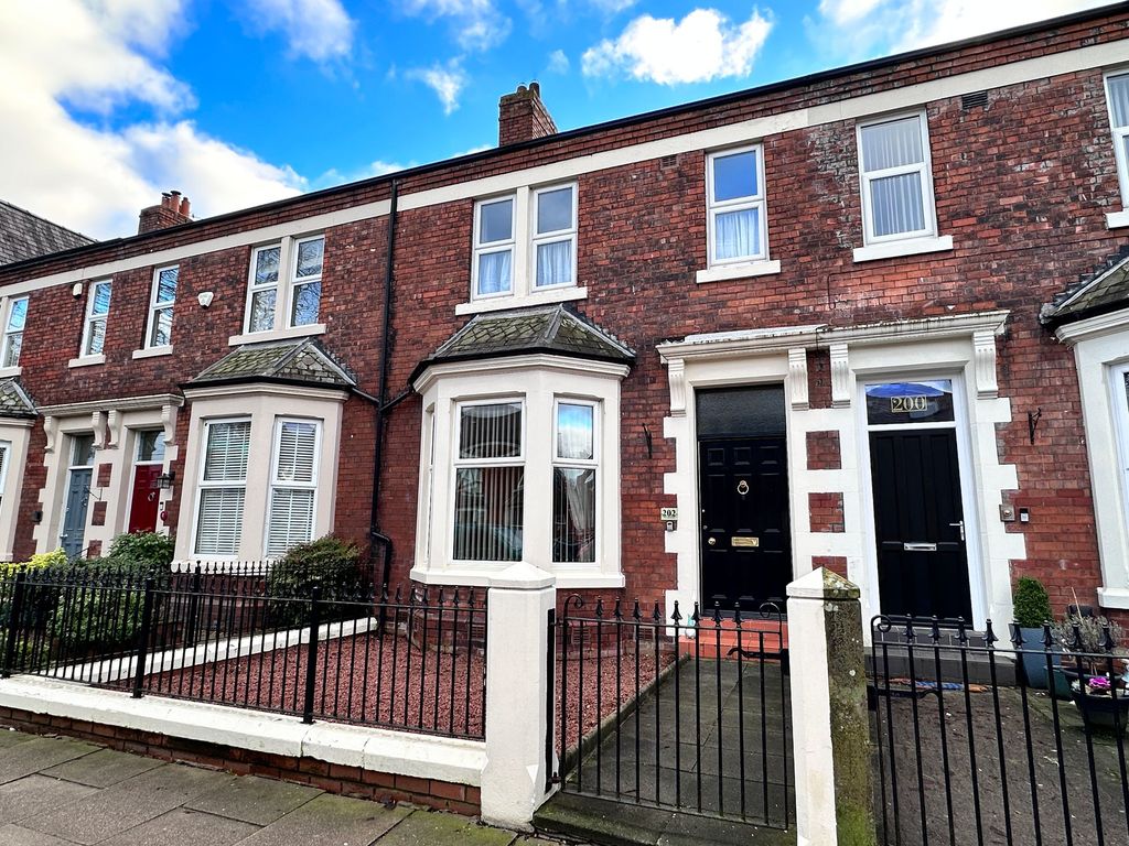 4 bed terraced house for sale in Warwick Road, Carlisle CA1, £235,000